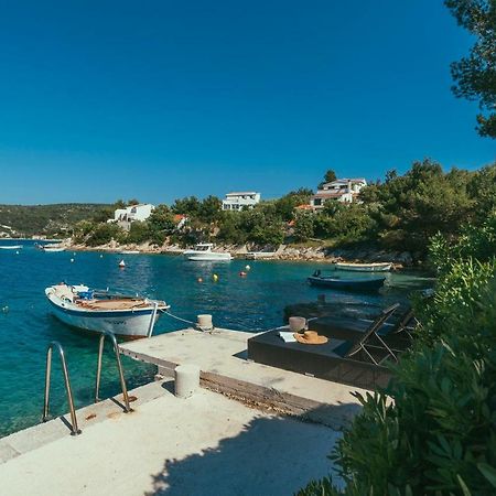 Villa Relax Veliki Drvenik Luaran gambar