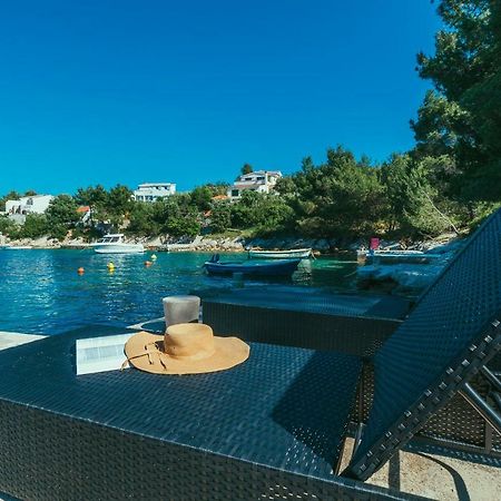 Villa Relax Veliki Drvenik Luaran gambar